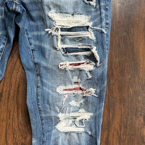 Men’s American Eagle Distressed Jeans - Picture 2 of 3